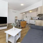 Apartmán 23 And 25 With Free Private Parking