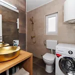 23 And 25 With Free Private Parking * Zadar