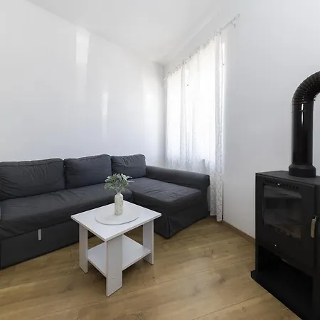23 And 25 With Free Private Parking Apartament Zadar