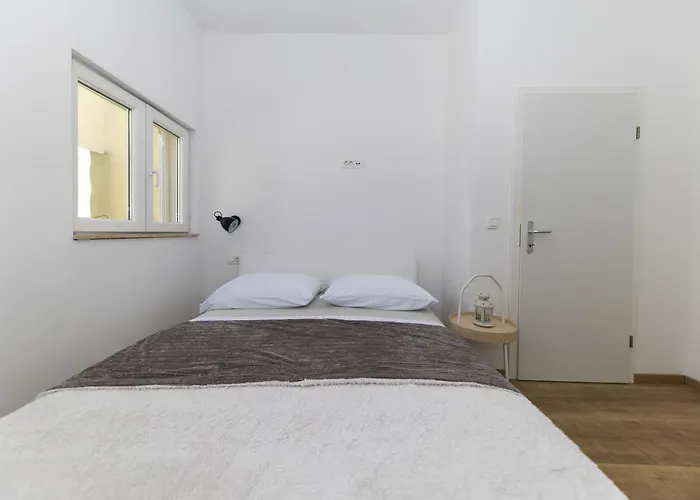 Apartment 23 And 25 With Free Private Parking