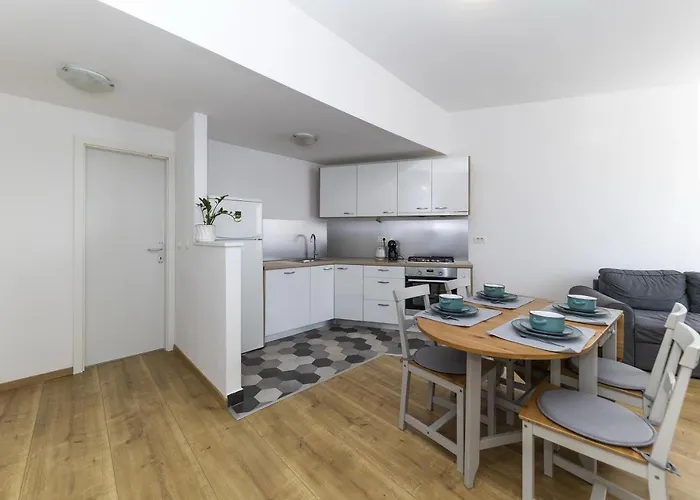 Apartman 23 And 25 With Free Private Parking *