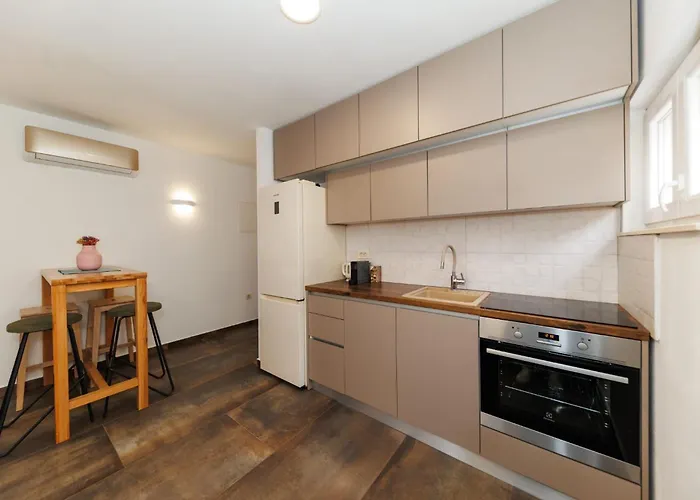 Apartman 23 And 25 With Free Private Parking Zadar